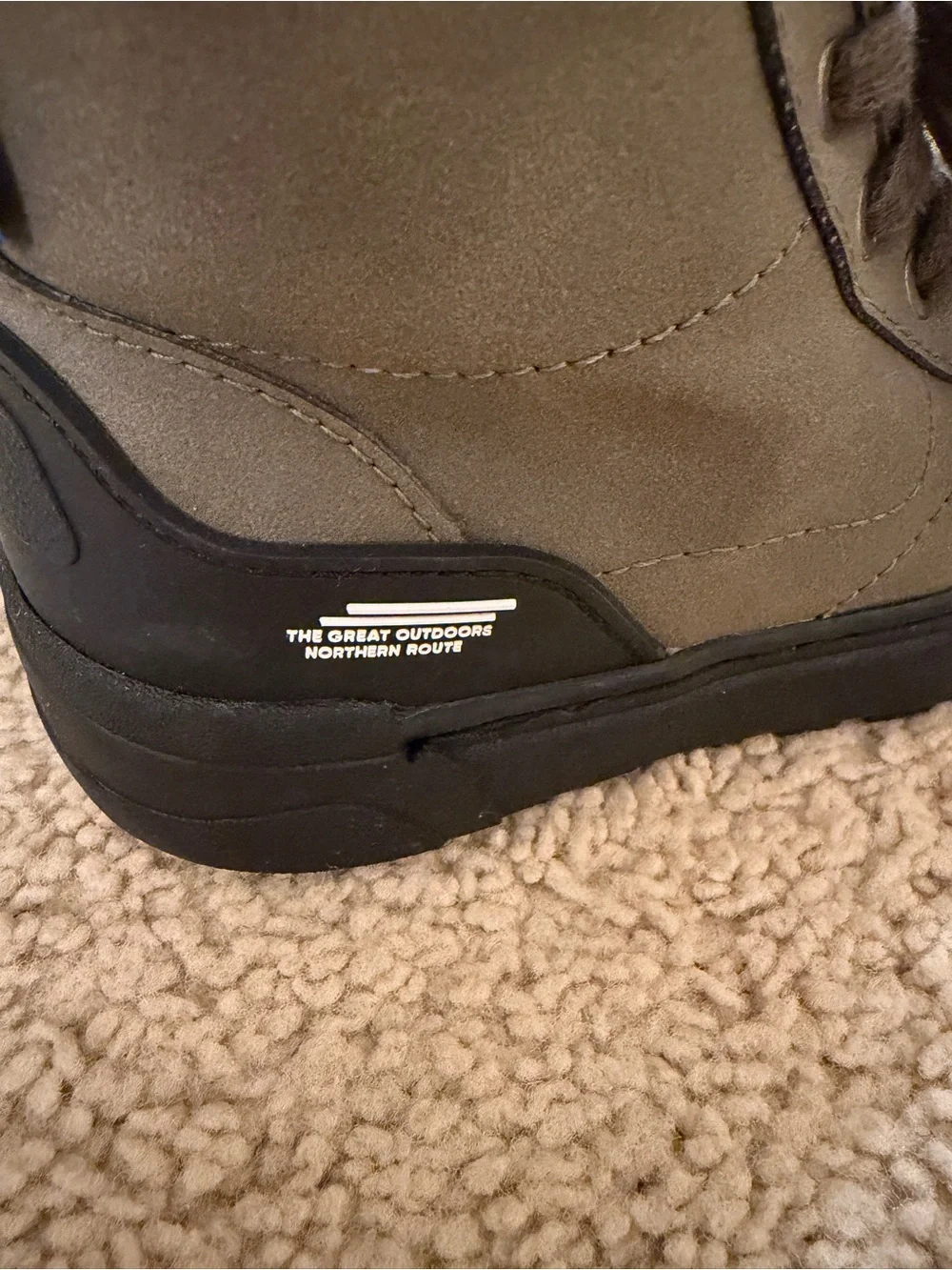 Zara Boy’s Boot Sneakers Waterproof in Size 30